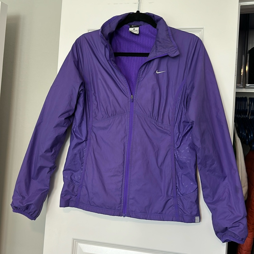 NIKE Women’s Purple Tennis Windbreaker